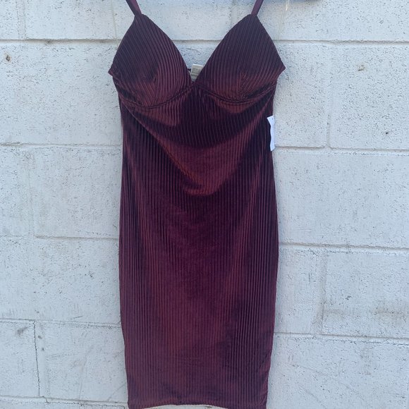 Ribbed Velvet Dress - Picture 5 of 5